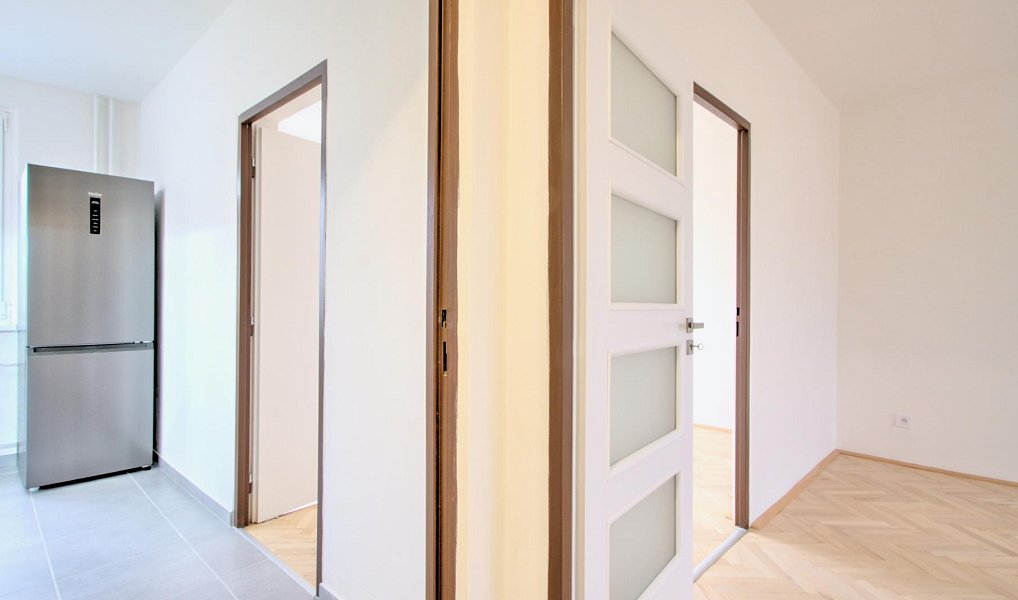 Pronájem bytu 3+1 68 m², Beroun – náhled fotky 11