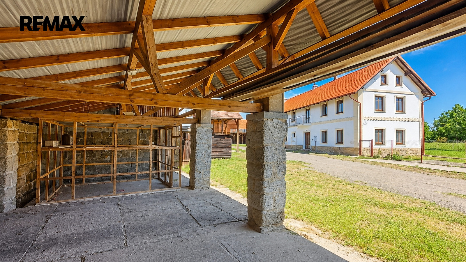 Prodej ubytovacího objektu 320 m² – další