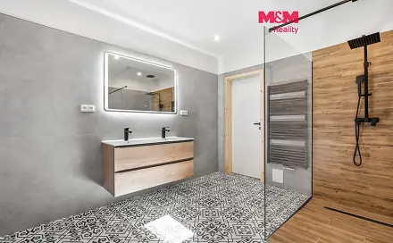 Prodej domu 313 m² s pozemkem 457 m², Železný Brod - Bzí, okres Jablonec nad Nisou