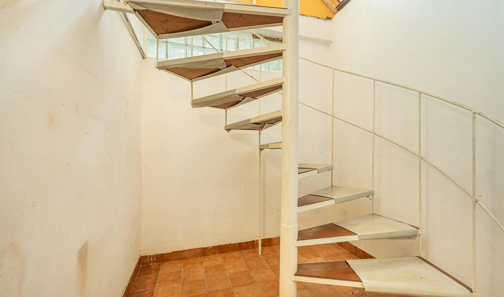 Prodej domu 340 m² s pozemkem 681 m², Plzeň – náhled fotky 30