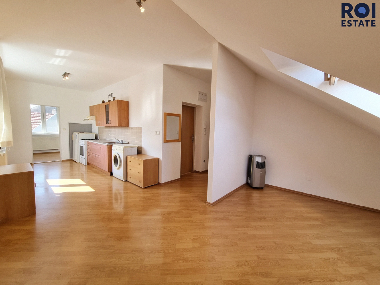Pronájem bytu 2+kk 46 m² — photo 3
