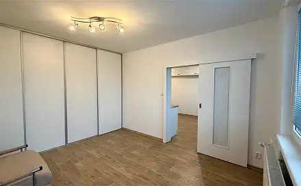Prodej bytu 2+kk 35 m², Lomená, Cheb