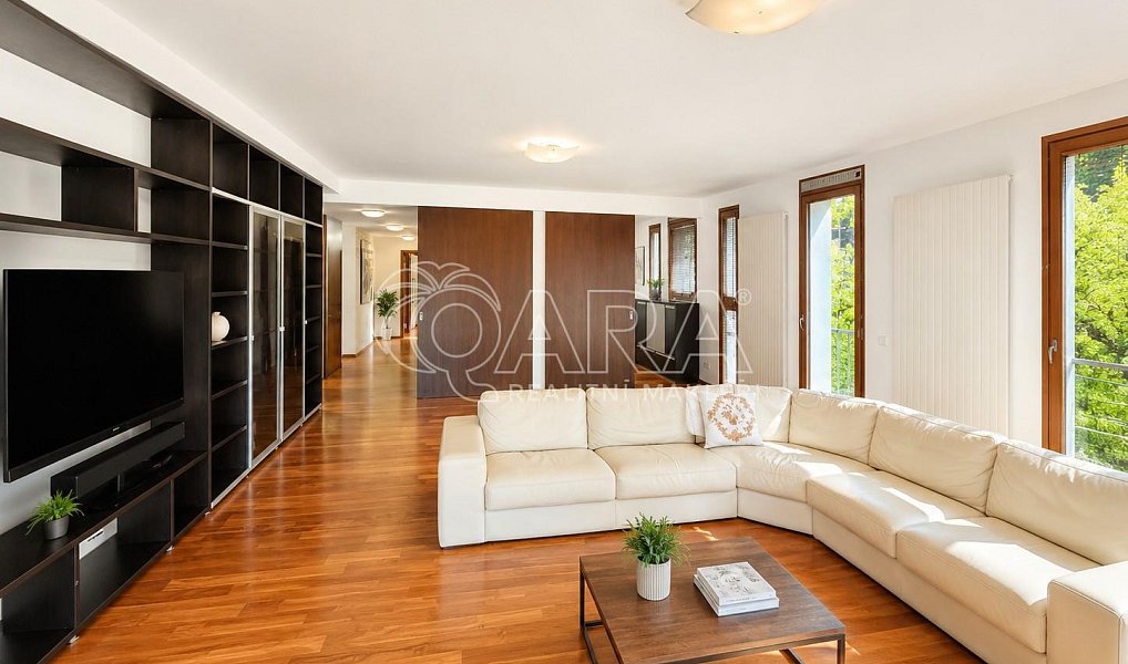 Prodej bytu 4+1 164 m², Praha – náhled fotky 10