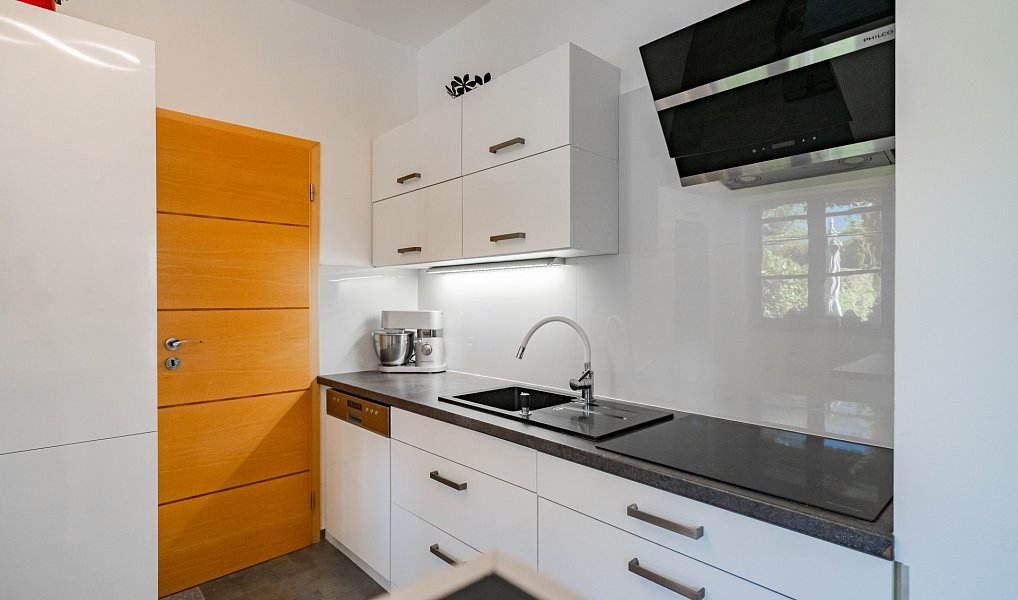 Prodej domu 175 m² s pozemkem 527 m², Dobřejovice – náhled fotky 6
