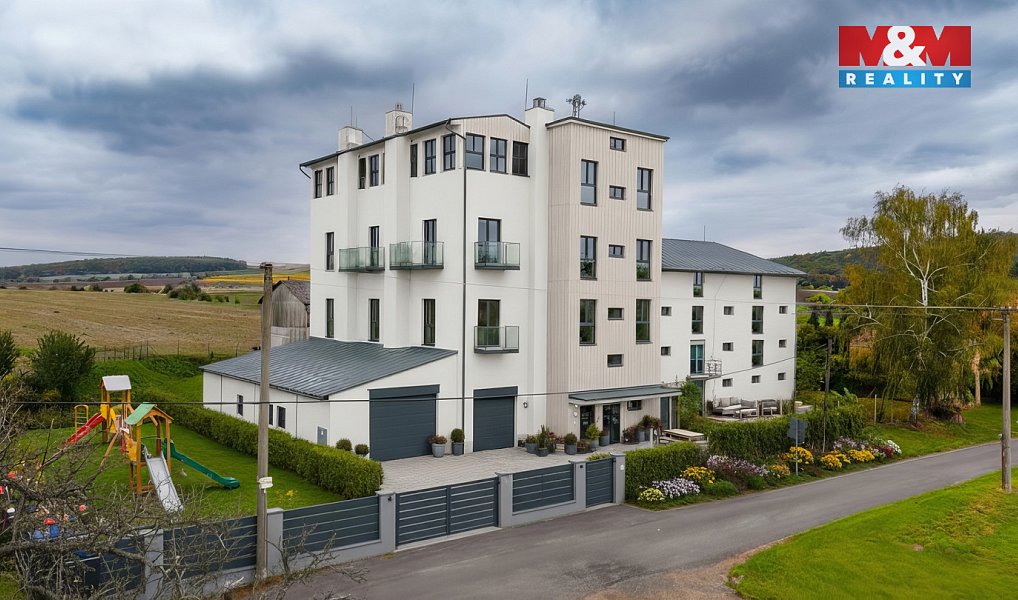 Prodej zemědělského objektu 2 000 m², Křešice – náhled fotky 4