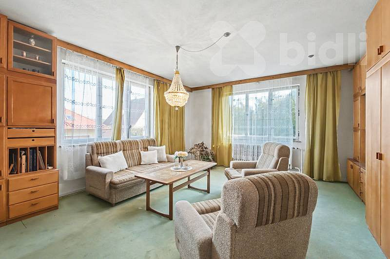 Prodej domu 220 m² s pozemkem 1 307 m²