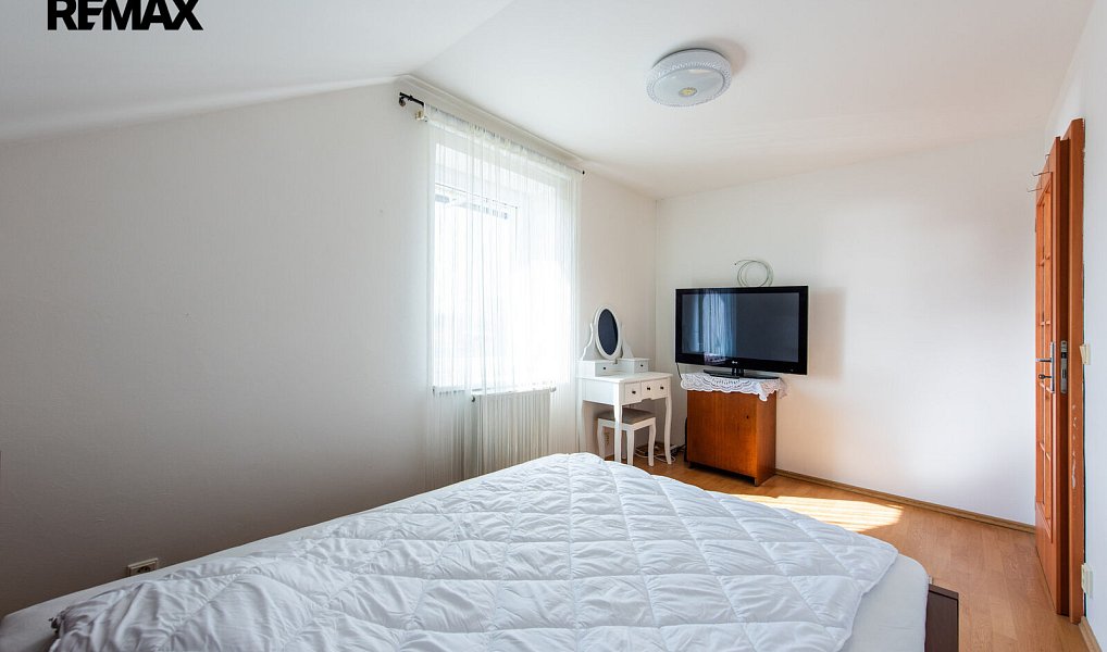 Prodej domu 209 m² s pozemkem 1 446 m², Bedihošť – náhled fotky 27