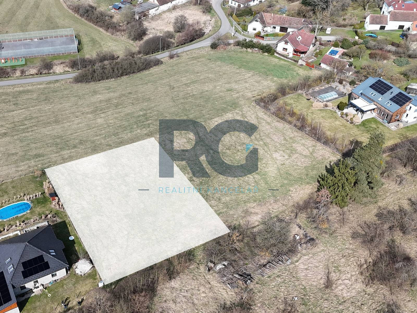 Prodej stavebního pozemku 1 600 m² – fotografie 2
