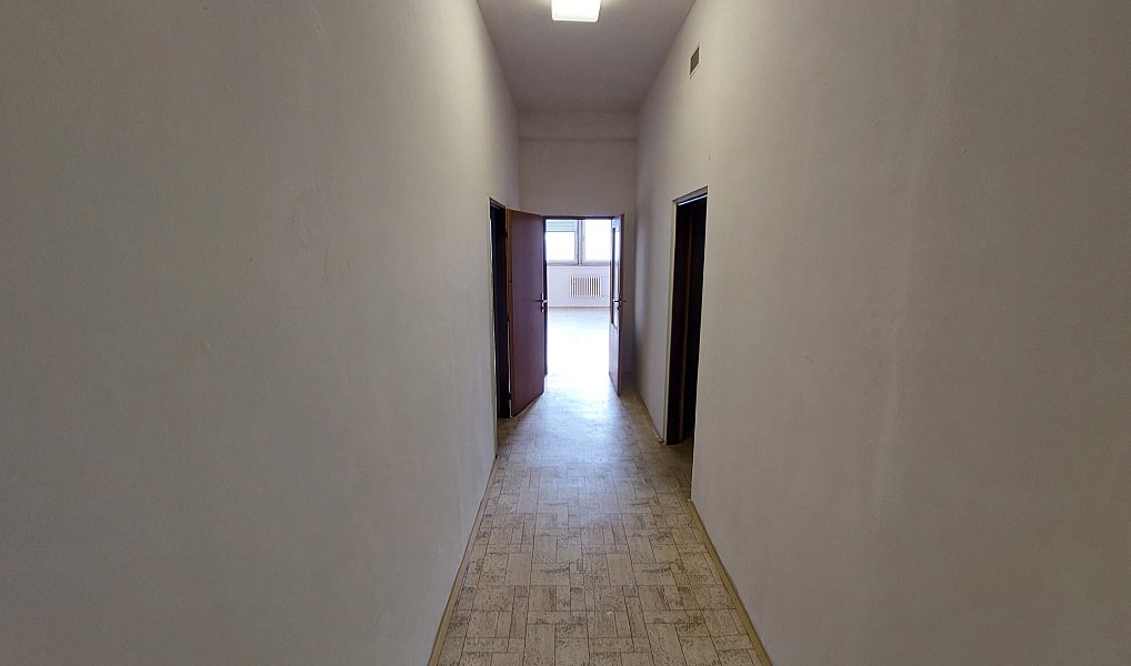 Pronájem kanceláře 98 m², Znojmo – náhled fotky 5