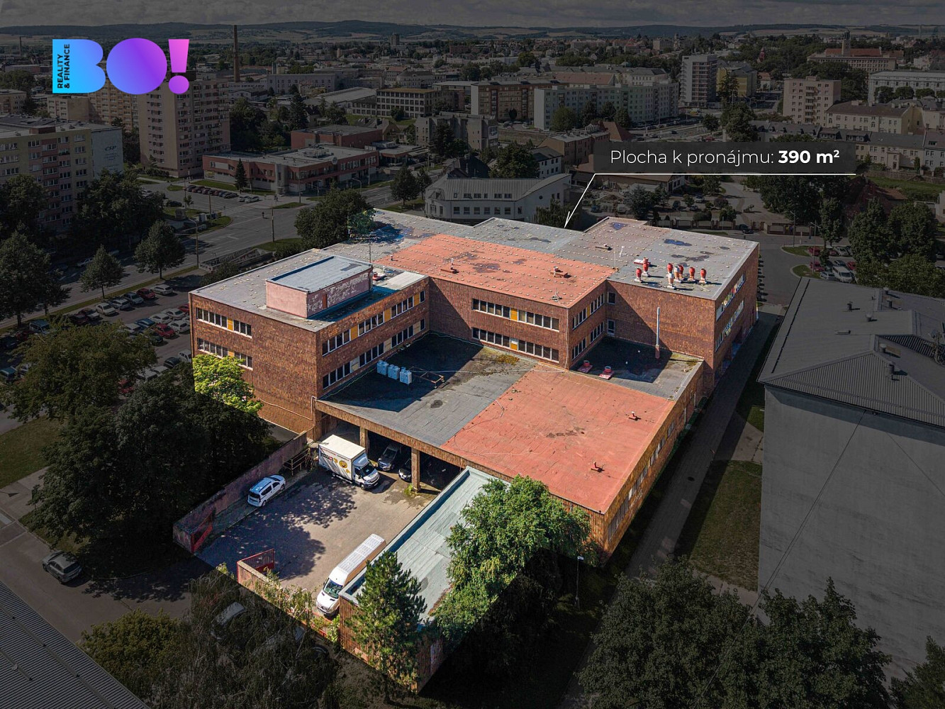 Pronájem skladovacích prostor 390 m²