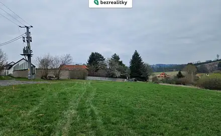 Prodej stavebního pozemku 2 929 m², Ostředek - Třemošnice, okres Benešov