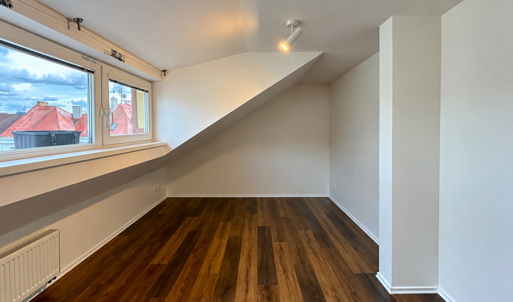 Pronájem bytu 1+kk 36 m², Benešov – náhled fotky 2