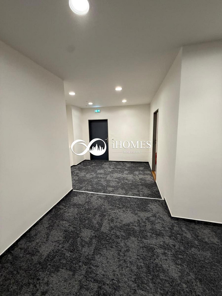 Pronájem kanceláře 126 m² — photo 3