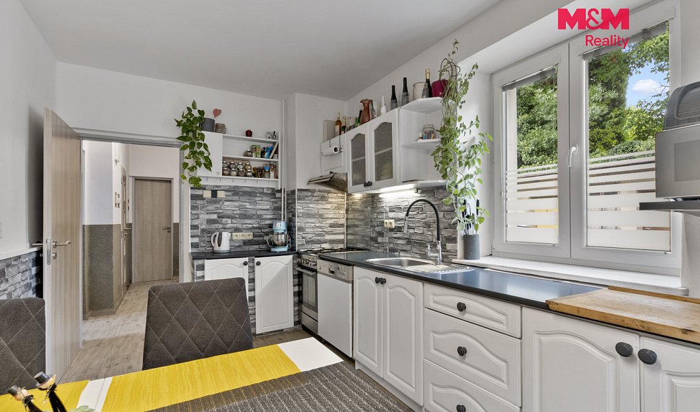 Prodej bytu 3+1 74 m², Nový Bor – náhled fotky 2