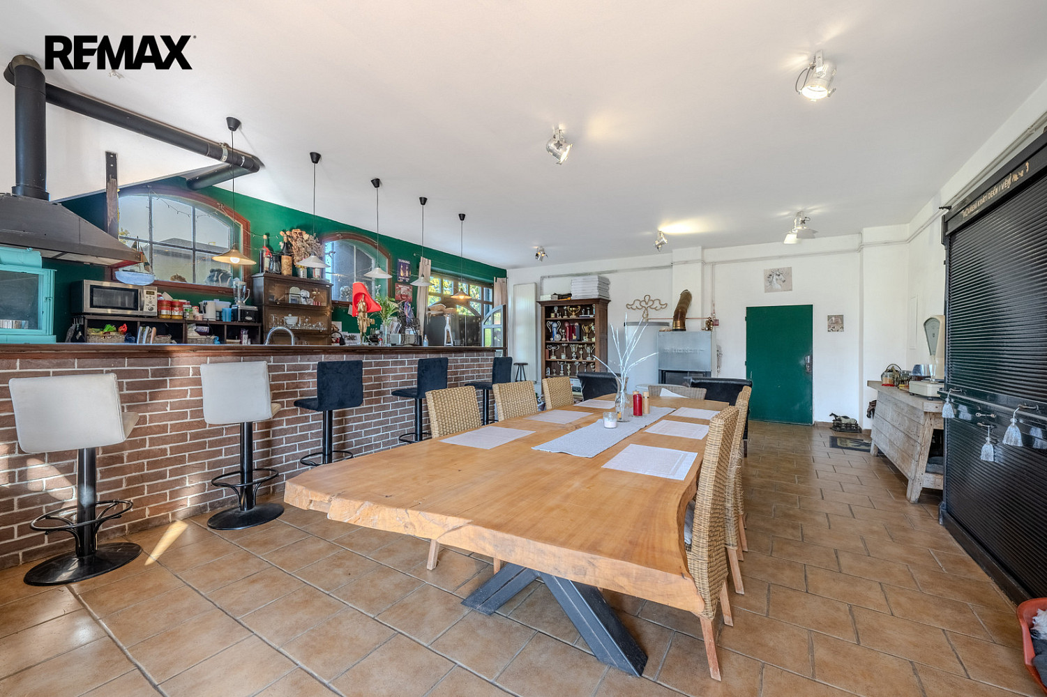 Prodej domu 750 m² s pozemkem 8 338 m² - Näkymä 4