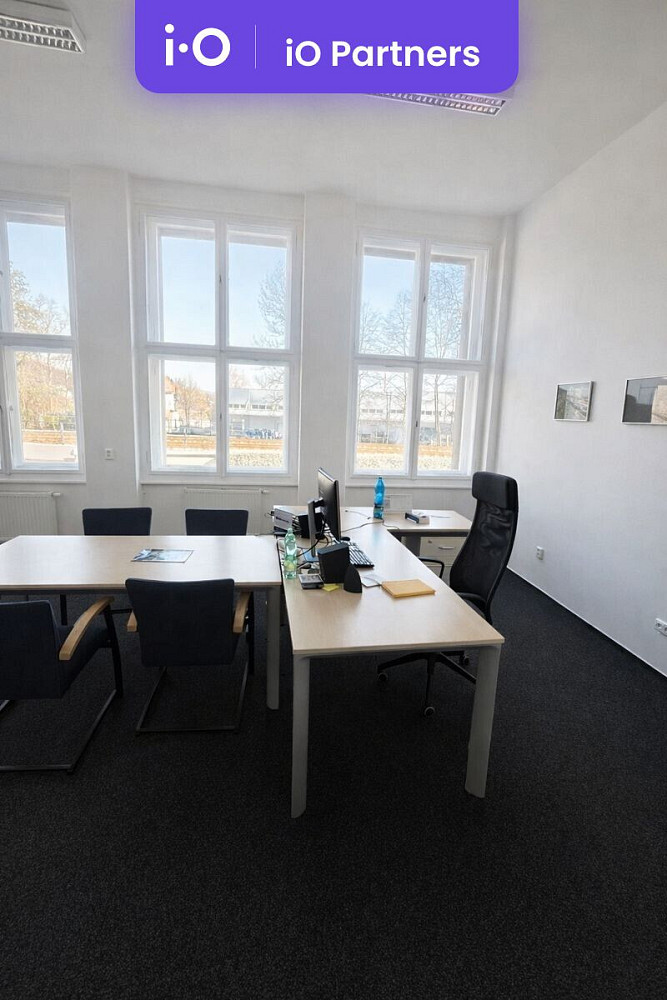 Pronájem kanceláře 272 m² – fotografie 3