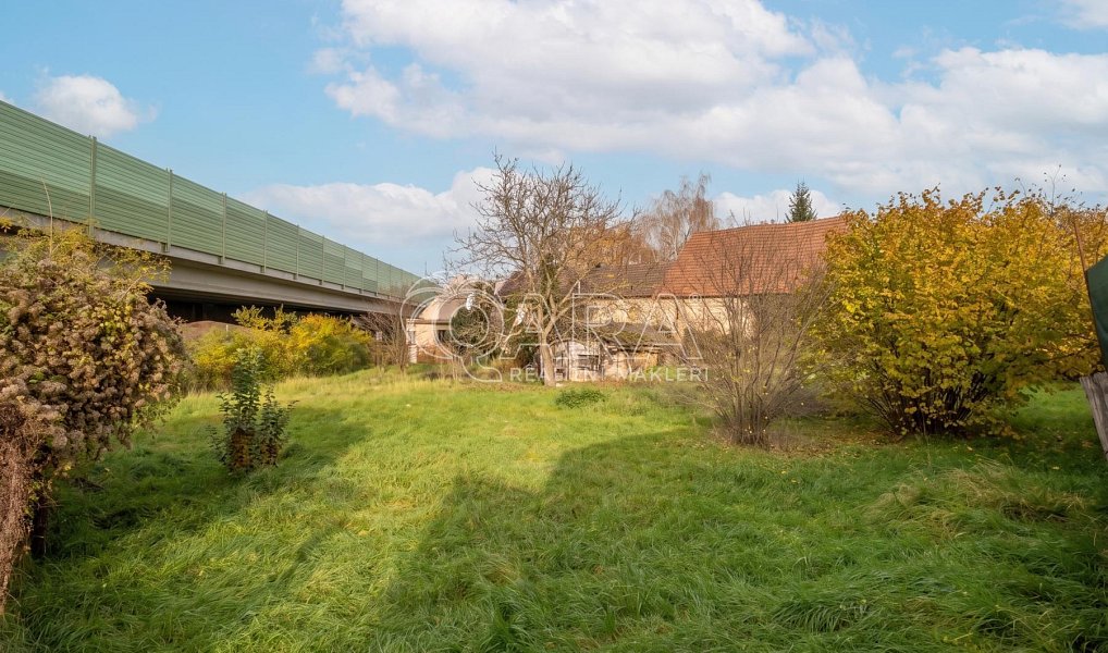 Prodej komerčního pozemku 1 172 m², Benátky nad Jizerou – náhled fotky 2
