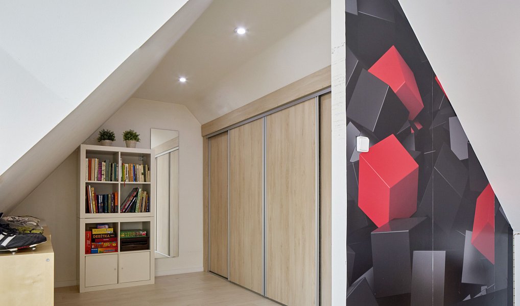 Prodej domu 260 m² s pozemkem 457 m², Ladná – náhled fotky 31