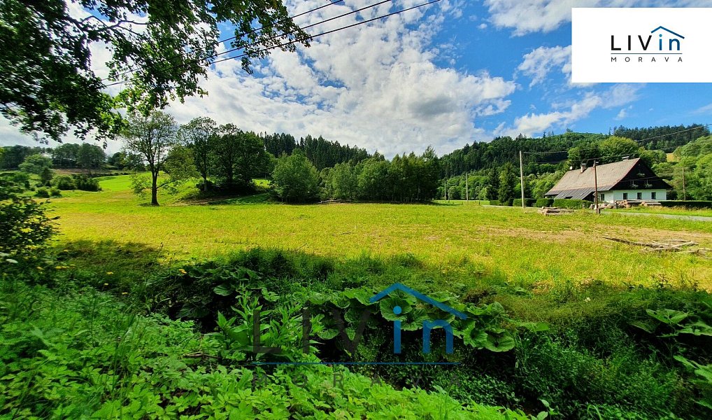 Prodej stavebního pozemku 7 657 m², Staré Město – náhled fotky 2