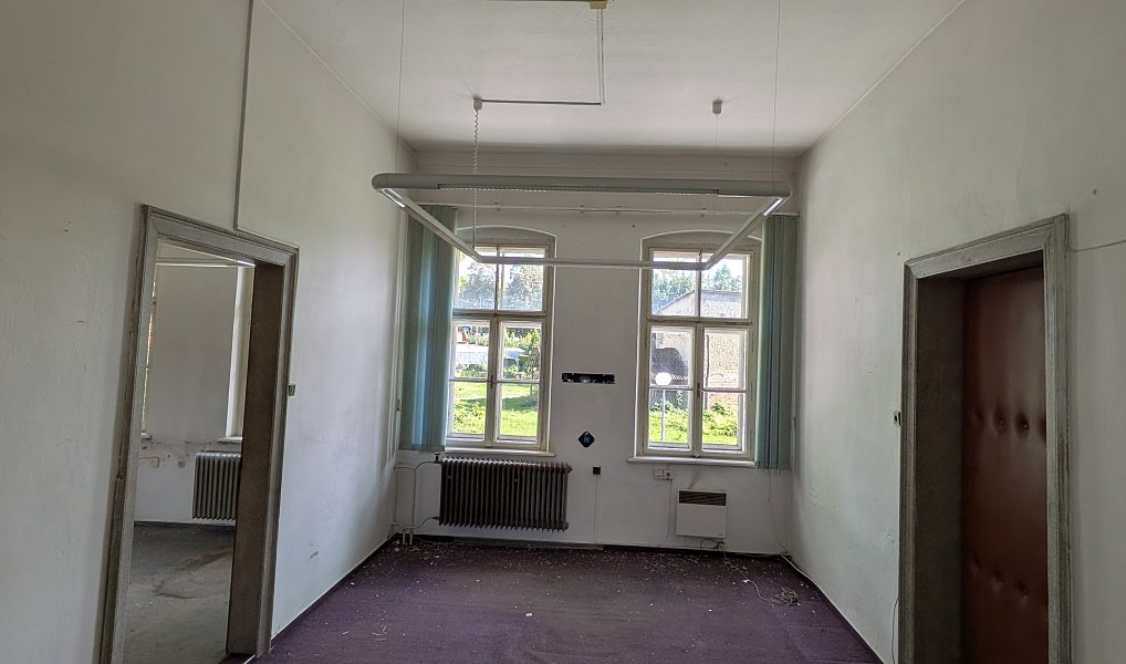 Prodej výrobních prostor 1 100 m², Králíky – náhled fotky 30