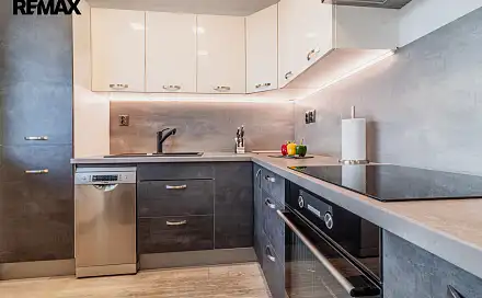 Prodej bytu 4+1 80 m², Sládkovičova, Praha 4 - Krč