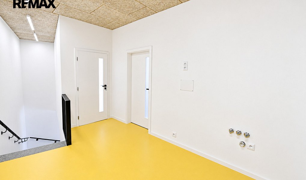 Pronájem kanceláře 110 m², Hradec Králové – náhled fotky 16