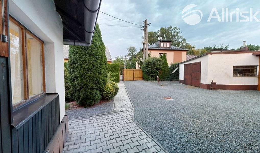 Prodej domu 150 m² s pozemkem 843 m², Dolní Životice – náhled fotky 20