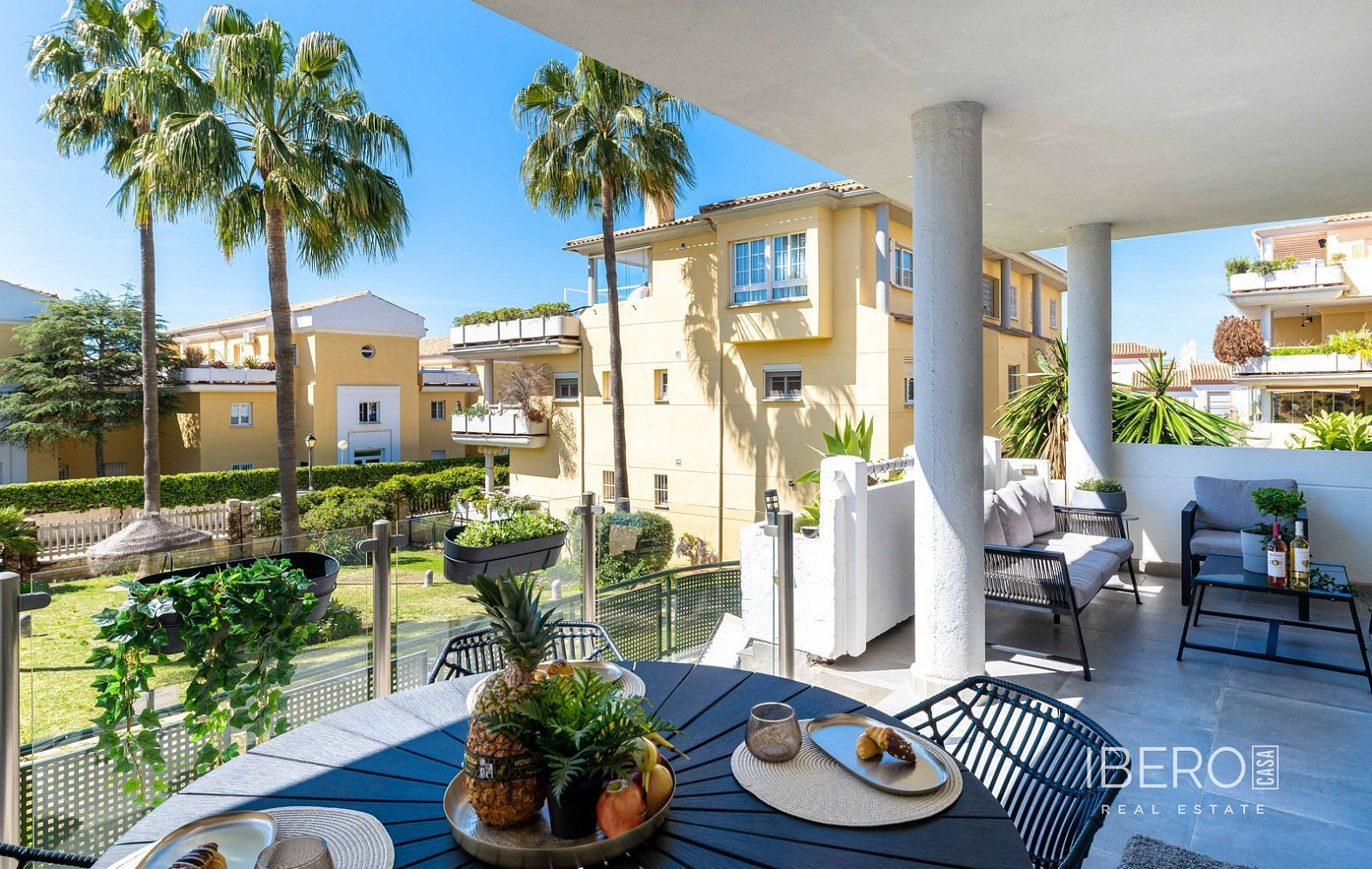 Piso 3+kk – Marbella, Urbanización Marbesa - Más