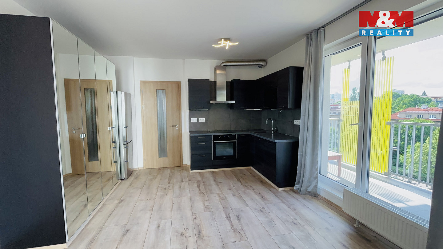 Pronájem bytu 1+kk 42 m² — photo 4