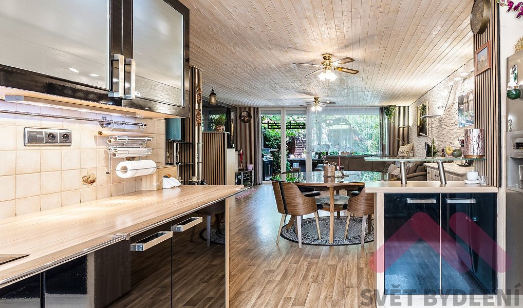 Prodej domu 160 m² s pozemkem 210 m², Nupaky – náhled fotky 9