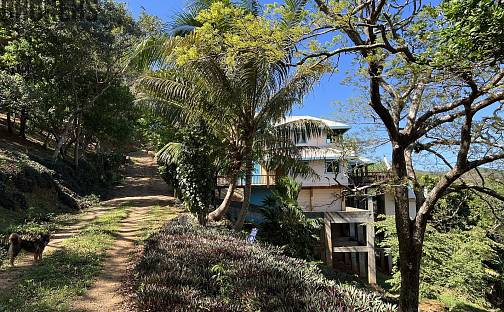 Prodej stavebního pozemku 1 872 m², Coxen Hole, Roatán, Honduras