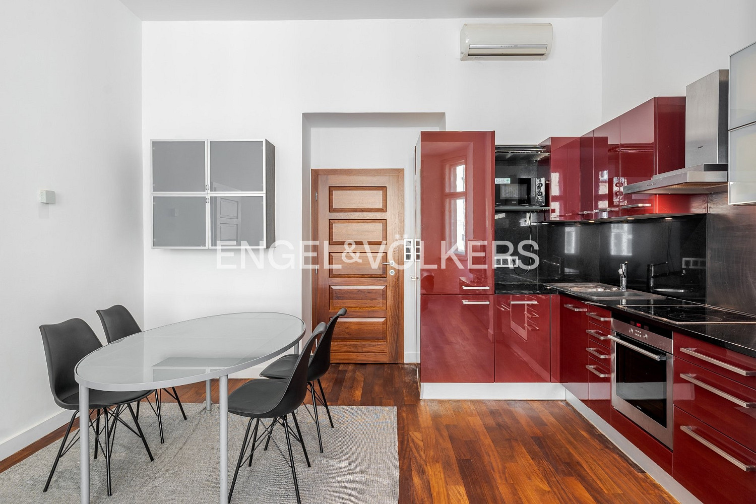 Pronájem bytu 2+kk 70 m² – fotografie 3