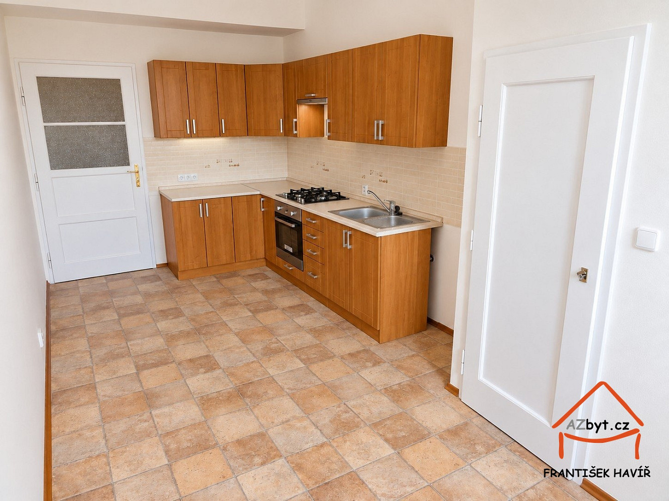 Pronájem bytu 1+1 47 m² – fotografie 3