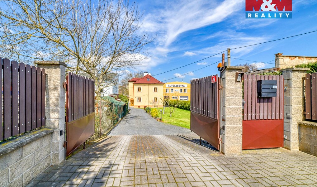 Prodej domu 248 m² s pozemkem 1 621 m², Cheb – náhled fotky 25