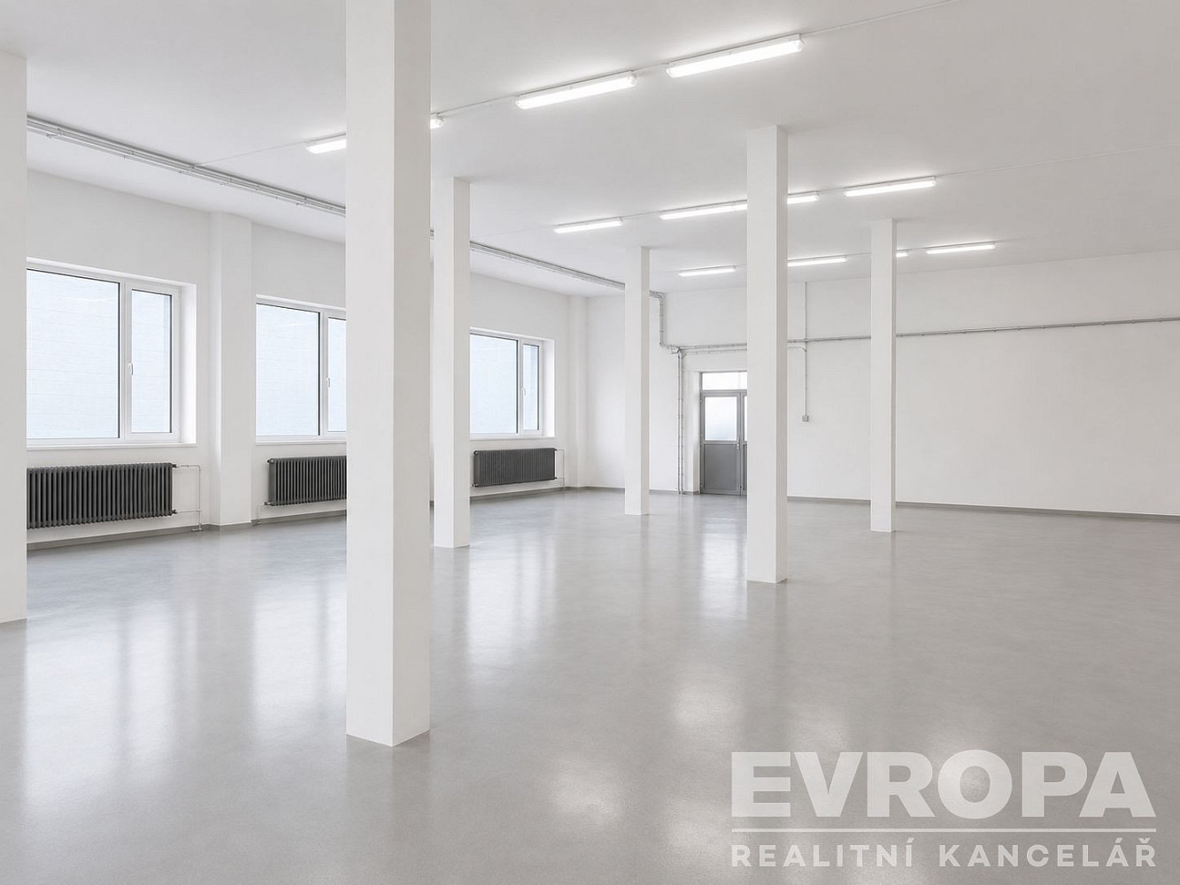Pronájem skladovacích prostor 360 m² – fotografie 5