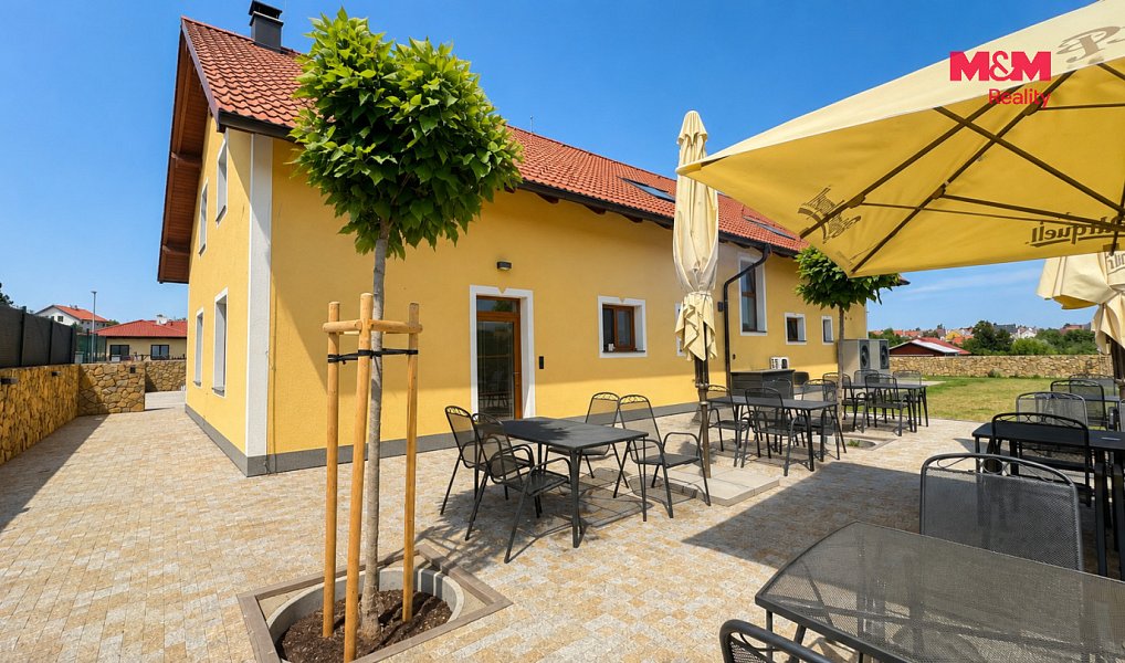 Prodej ubytovacího objektu 440 m², Slavonice – náhled fotky 3