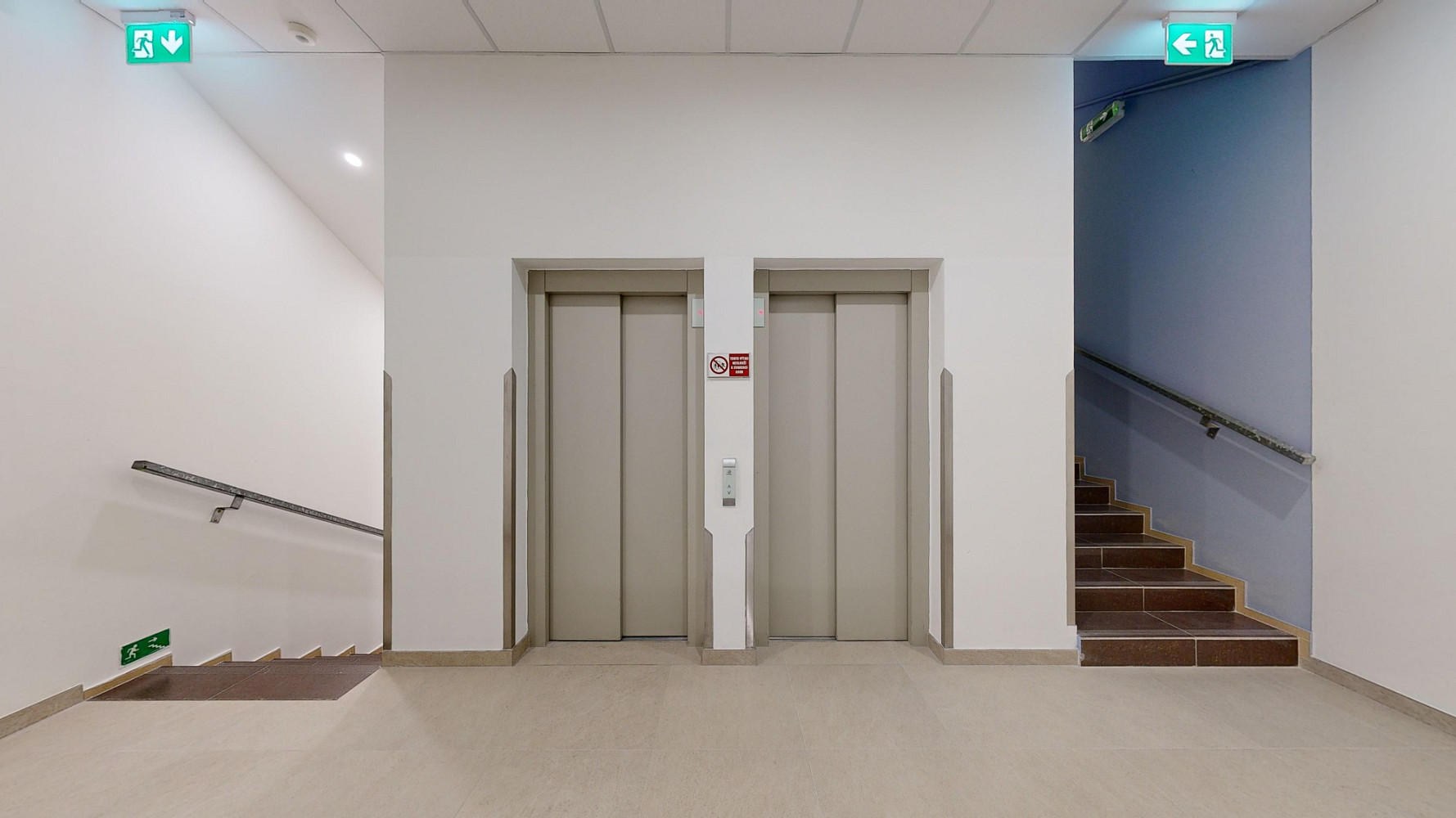 Pronájem kanceláře 1 700 m² – fotografie 5