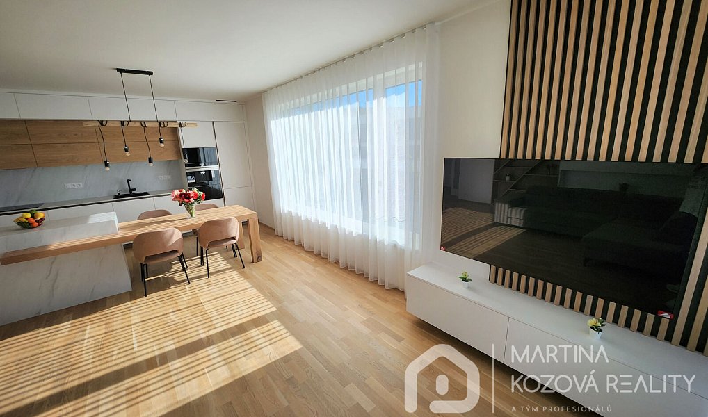 Pronájem bytu 4+kk 120 m², Praha – náhled fotky 7