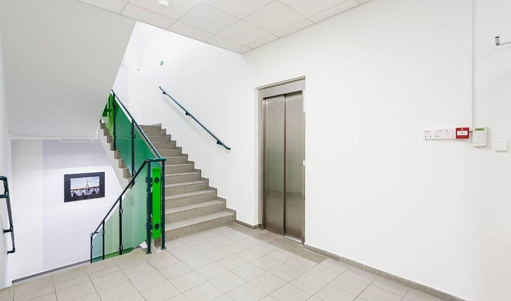 Pronájem kanceláře 17 m², Praha – náhled fotky 3