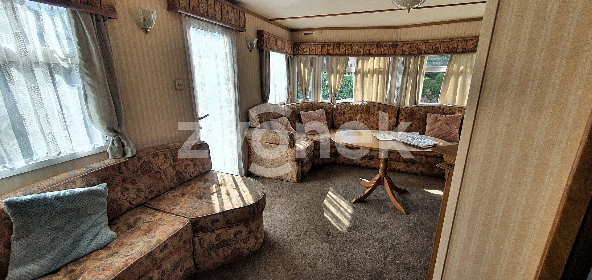 Prodej stavebního pozemku 171 m² – fotografie 2