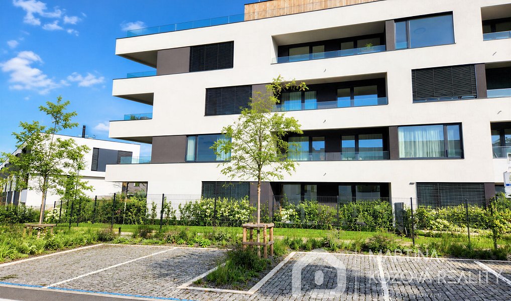 Pronájem bytu 4+kk 120 m², Praha – náhled fotky 27