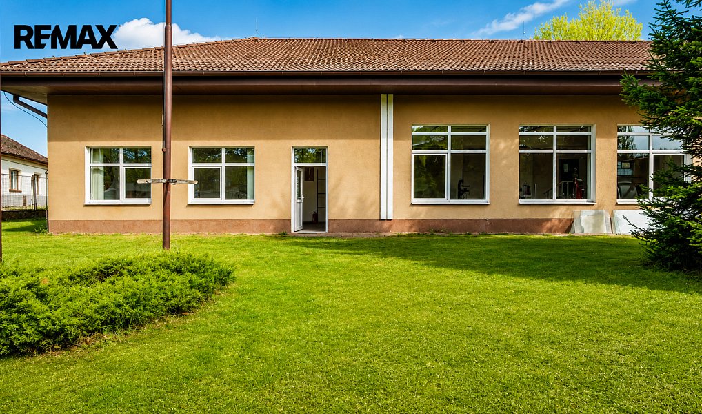 Prodej obchodních prostor 278 m², Smiřice – náhled fotky 2