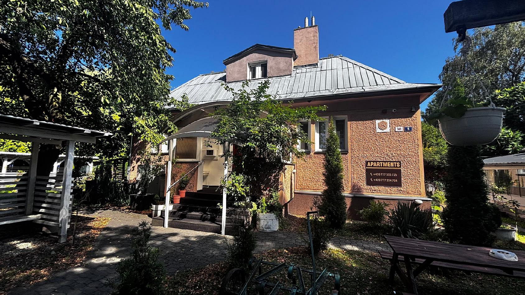 Pronájem bytu 1+kk 25 m² – fotografie 2