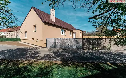 Prodej domu 234 m² s pozemkem 317 m², Zakřany, okres Brno-venkov