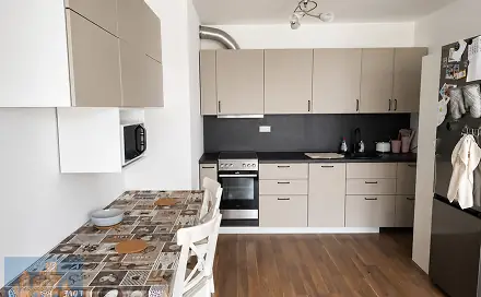 Pronájem bytu 2+kk 57 m², Rižská, Praha 10 - Hostivař