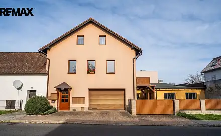 Prodej domu 298 m² s pozemkem 426 m², Komenského, Cvikov - Cvikov II, okres Česká Lípa