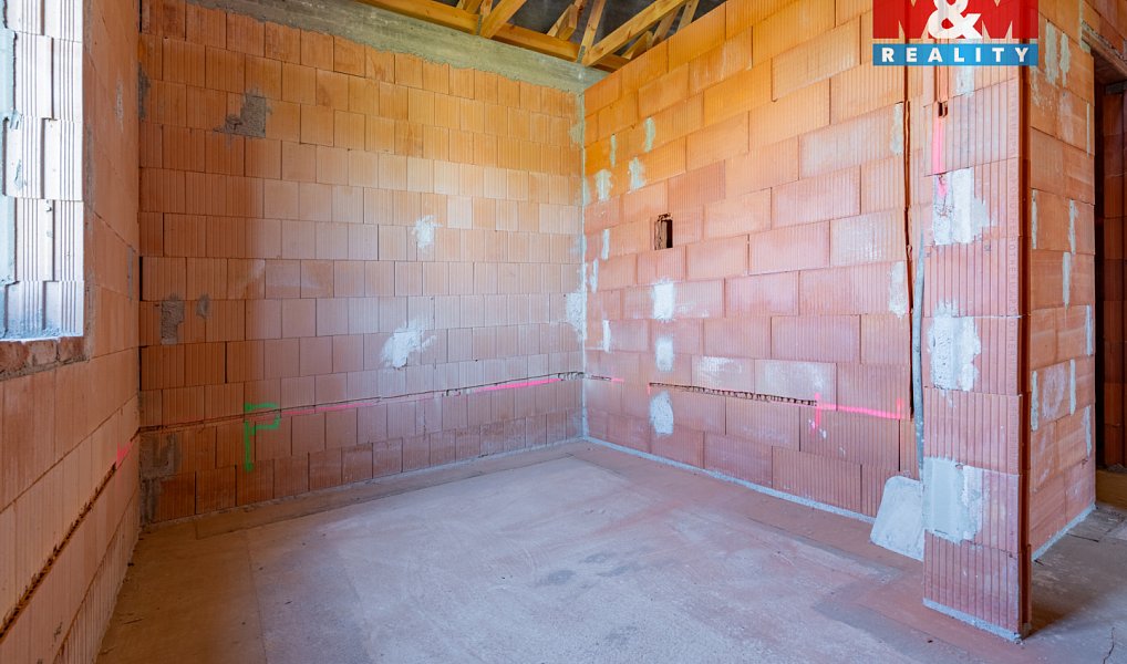 Prodej domu 168 m² s pozemkem 1 144 m², Domanín – náhled fotky 7