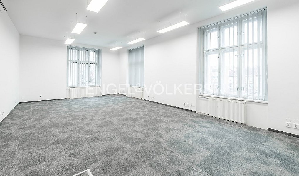 Pronájem kanceláře 451 m², Praha – náhled fotky 7