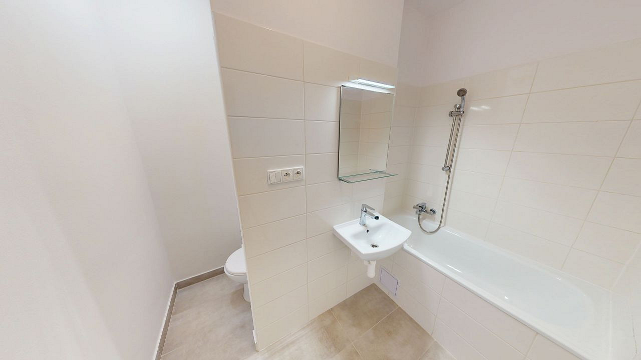 Pronájem bytu 1+1 40 m² – fotografie 3
