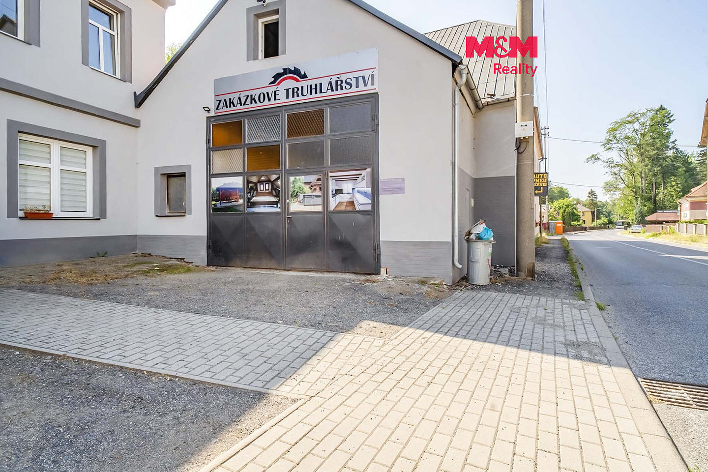 Prodej obchodních prostor 422 m²